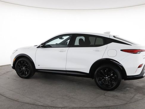 Used 2025 Buick Envista Sport Touring image 8