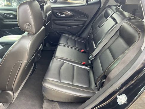 Used 2021 GMC Terrain SLT image 19