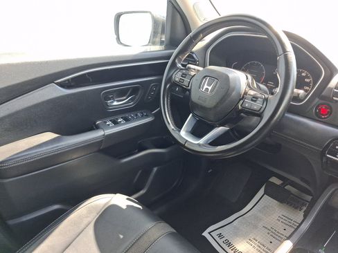 Used 2023 Honda Pilot Touring image 22