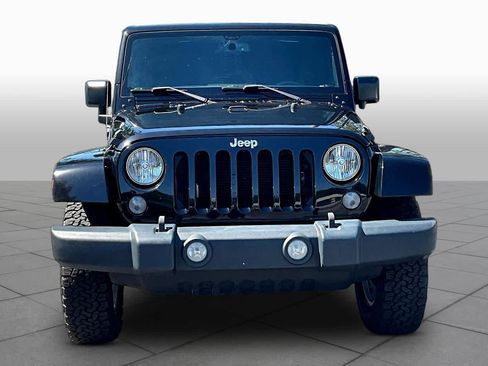 Used 2015 Jeep Wrangler Unlimited Sahara w/ Dual Top Group image 4