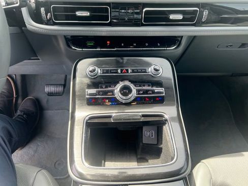 Certified 2023 Lincoln Nautilus Reserve FWD image 22