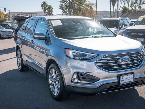Used 2024 Ford Edge Titanium image 3