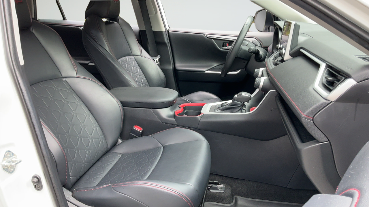 Used 2020 Toyota RAV4 TRD Off-Road AWD/4WD image 19