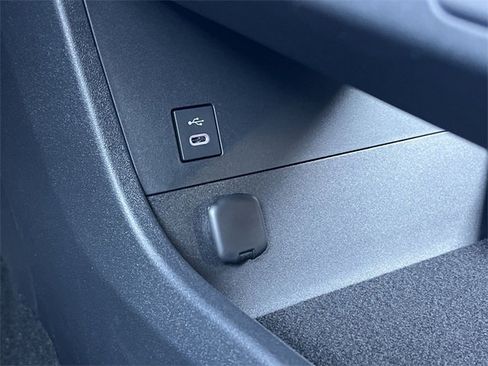 New 2026 Subaru Solterra Limited image 17