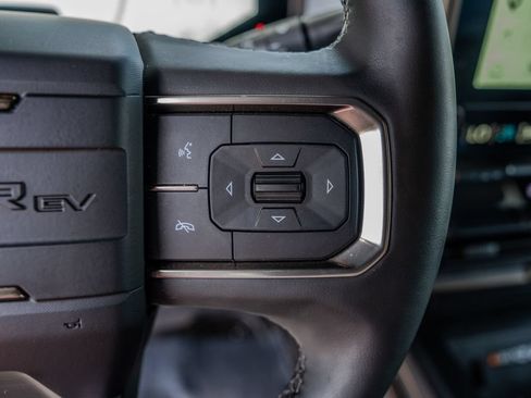 Used 2025 GMC Hummer EV 3X AWD/4WD image 7