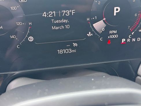 Used 2025 GMC Yukon Denali image 28