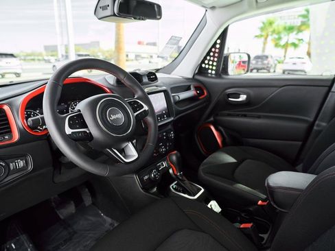 Used 2023 Jeep Renegade Trailhawk image 2