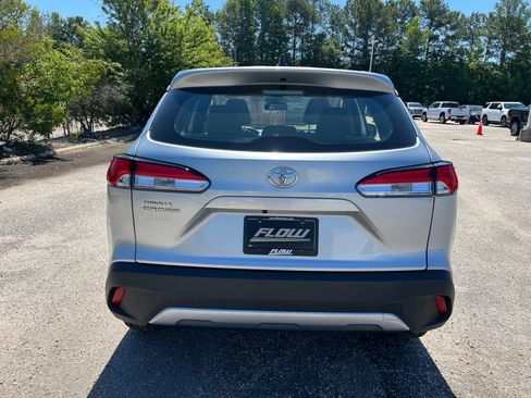 Used 2023 Toyota Corolla Cross L FWD image 14
