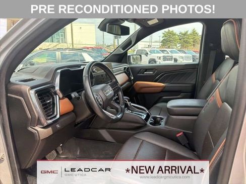 Used 2023 GMC Canyon AT4 w/ AT4 Premium Package image 17