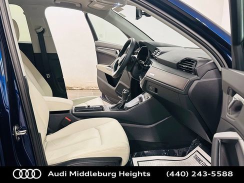 Certified 2025 Audi Q3 2.0T Premium w/ Convenience Package image 10