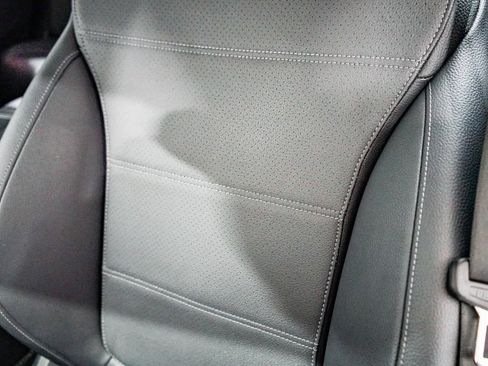 Used 2025 Mercedes-Benz C 300 Sedan image 26