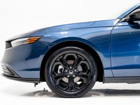 Used 2025 Honda Accord SE image 22