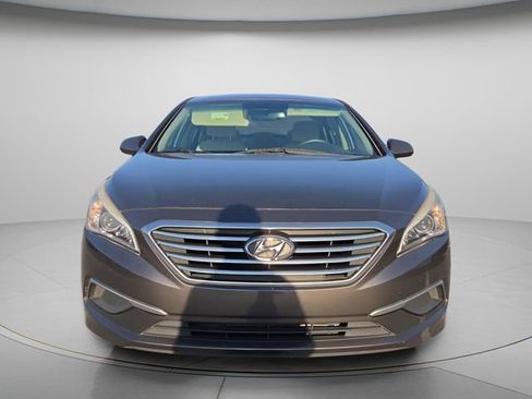Used 2017 Hyundai Sonata SE FWD image 4