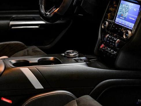 Used 2022 Ford Mustang Shelby GT500 w/ Technology Package image 55