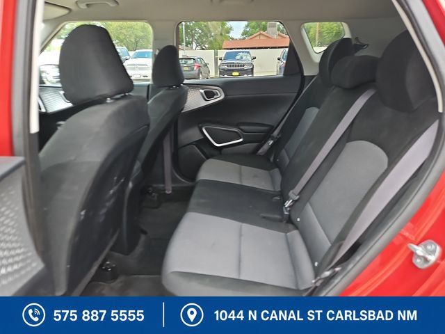 Used 2023 Kia Soul LX w/ Option Group 015 FWD image 11