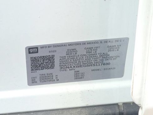 Used 2024 Chevrolet Equinox RS AWD/4WD image 9