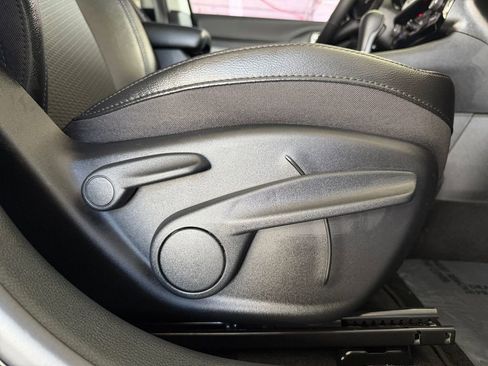 Used 2022 Jeep Compass Latitude FWD image 37