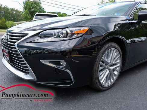 Used 2016 Lexus ES 350 w/ Luxury Package w/Wood Trim FWD image 8