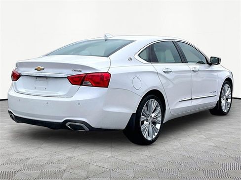 Used 2018 Chevrolet Impala Premier w/ Premier Confidence Package image 6