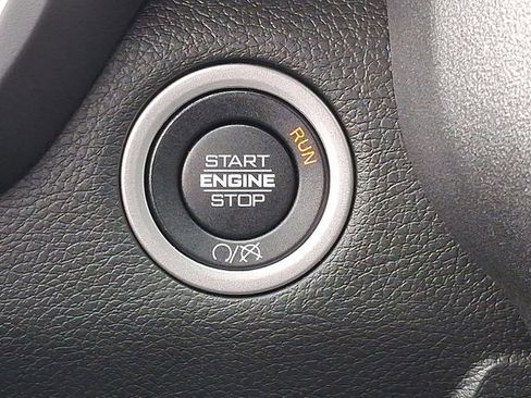 Used 2024 RAM 2500 Tradesman w/ Chrome Appearance Group image 16