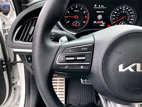 Certified 2023 Kia Stinger GT-Line w/ Sun & Sound Package image 17