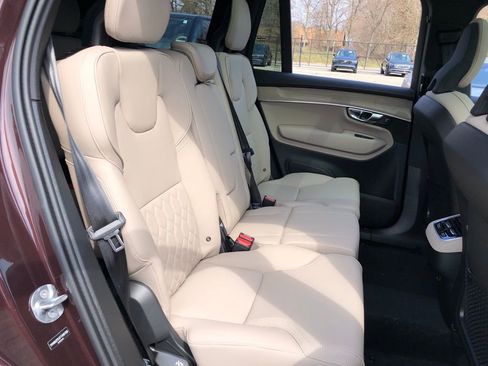 New 2026 Volvo XC90 B6 Plus w/ Protection Package Premier AWD/4WD image 36