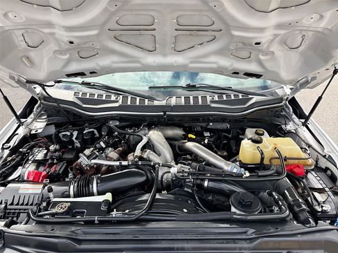 Used 2020 Ford F350 XL w/ Power Equipment Group image 27