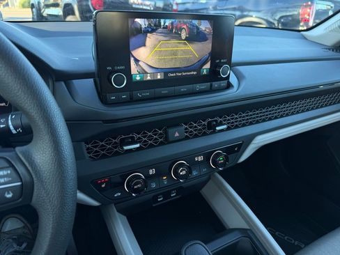 Used 2024 Honda Accord EX image 27