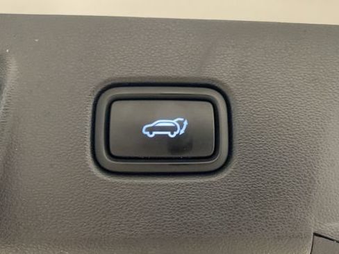 Used 2023 Hyundai Tucson Limited AWD/4WD image 27