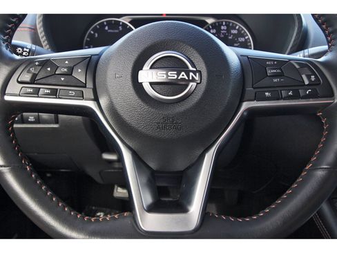 Used 2024 Nissan Sentra SR w/ SR Premium Package FWD image 17
