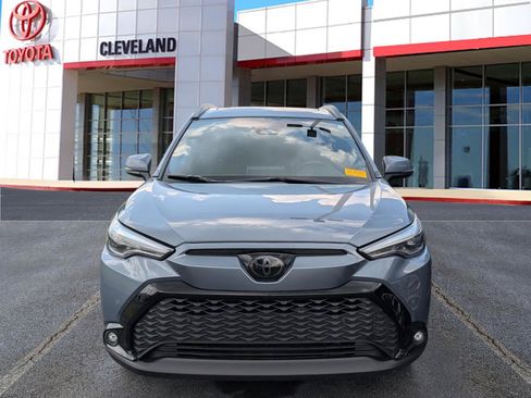 Used 2024 Toyota Corolla Cross AWD Hybrid w/ Convenience Package image 3