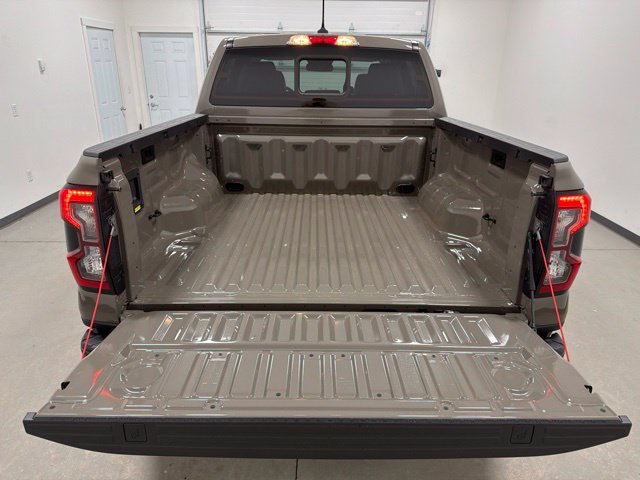 New 2026 Ford Ranger Lariat w/ Black Appearance Package AWD/4WD image 33