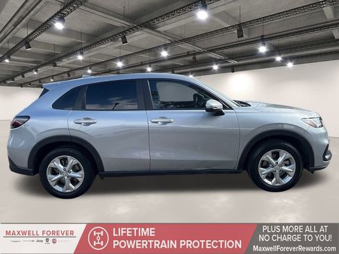 Used 2025 Honda HR-V LX image 17