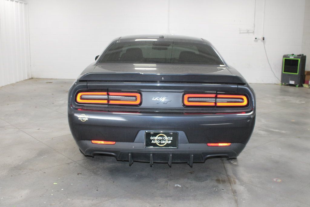 Used 2019 Dodge Challenger R/T RWD image 8