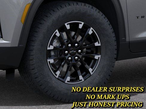 New 2026 Chevrolet Traverse Z71 AWD/4WD image 9