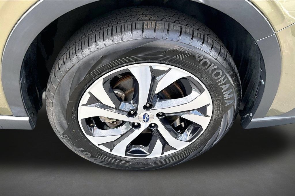Used 2021 Subaru Outback Touring AWD/4WD image 33