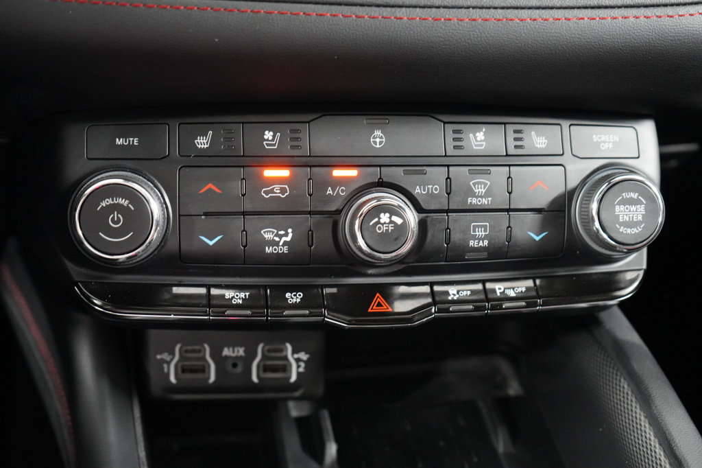 Used 2025 Dodge Durango R/T AWD/4WD image 50