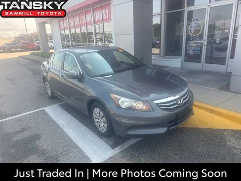 Used 2011 Honda Accord LX image 1