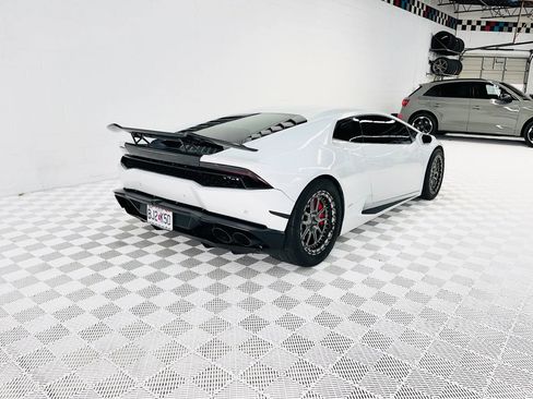 Used 2015 Lamborghini Huracan LP 610-4 AWD/4WD image 12