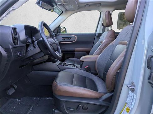 Used 2021 Ford Bronco Sport Outer Banks w/ Outer Banks Package image 17