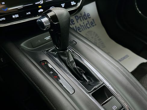 Used 2016 Honda HR-V EX image 16