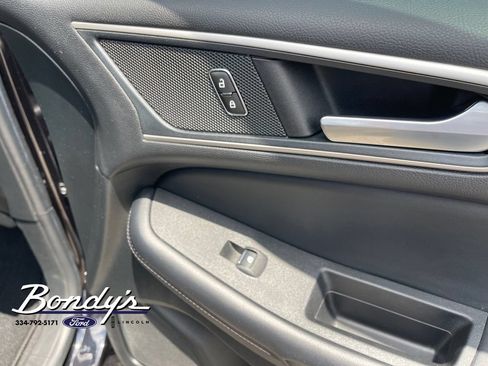 Used 2023 Ford Edge SEL AWD/4WD image 19