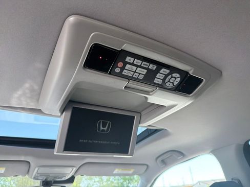 Used 2017 Honda Pilot Touring image 18