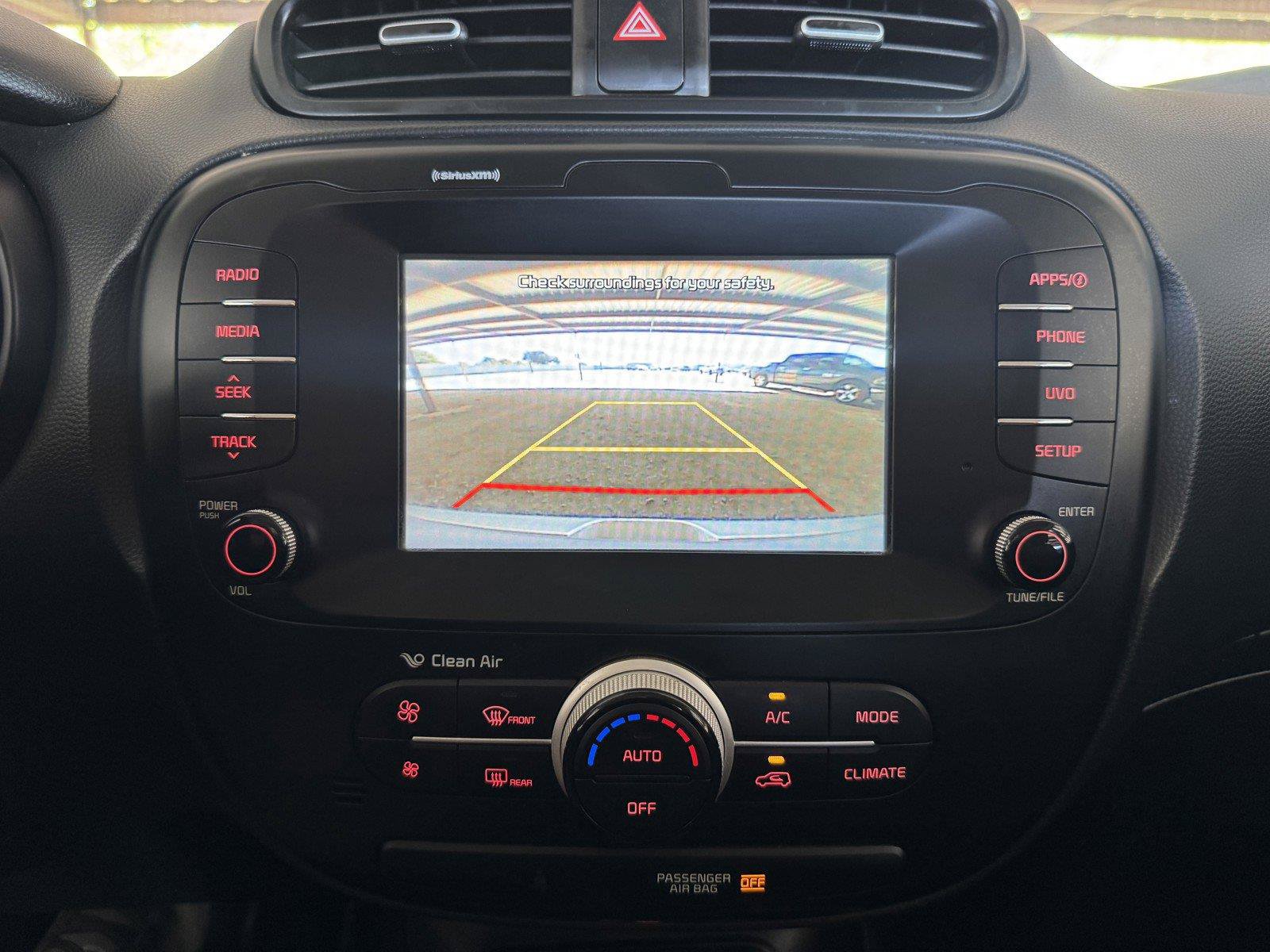 Used 2019 Kia Soul + FWD image 17