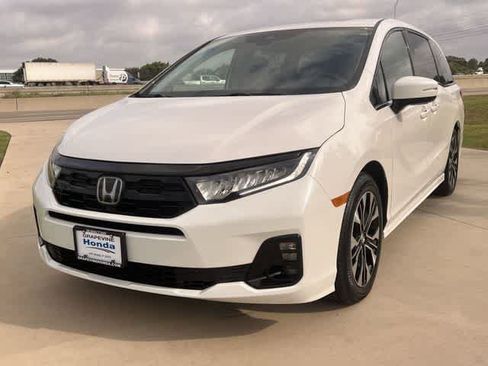 Certified 2026 Honda Odyssey Elite image 2