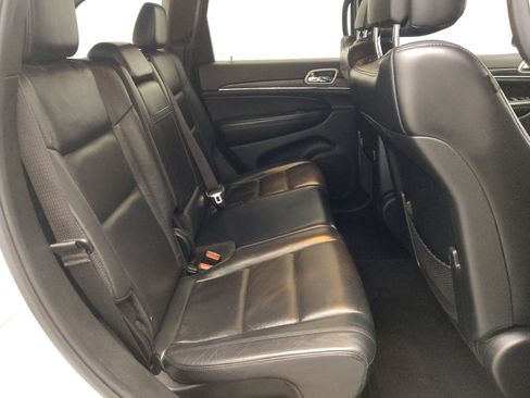 Used 2019 Jeep Grand Cherokee Limited image 19