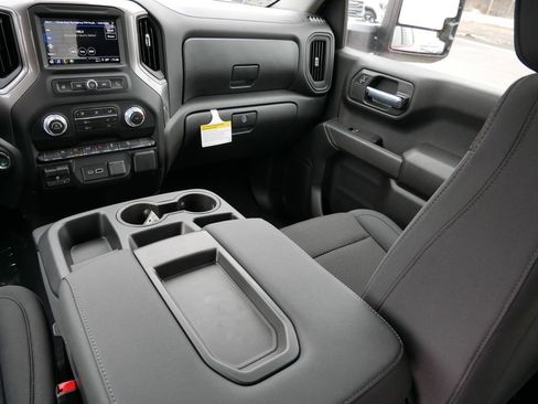 New 2026 GMC Sierra 1500 Pro w/ Pro Value Package image 10