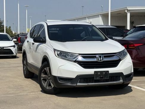 Used 2019 Honda CR-V LX image 2