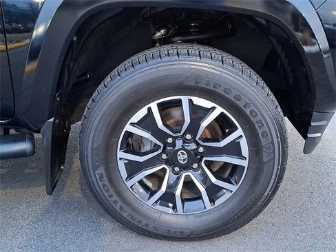 Certified 2022 Toyota Tacoma TRD Sport image 12