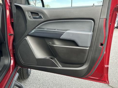 Used 2018 Chevrolet Colorado Z71 image 15